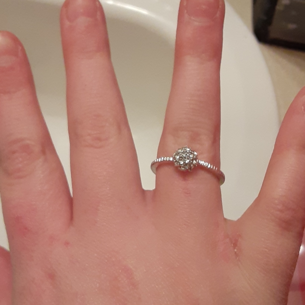 Ring - Picture 2 of 2
